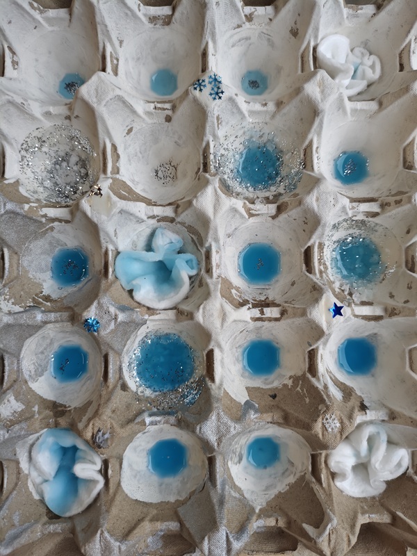 portauovo acqua colorata