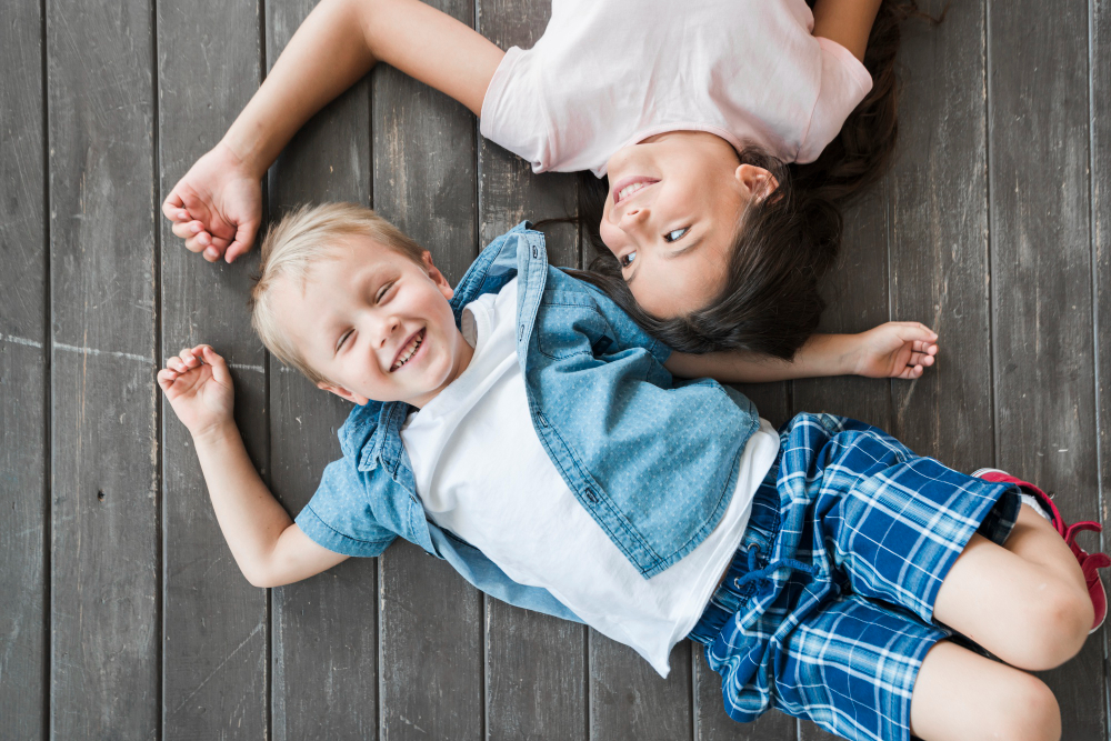 Pregrafismo sotto-sopra: cinque attività inconsuete e divertenti per la scuola dell’infanzia.